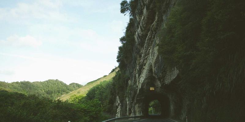 郑州女士78：一座城市的时尚脉搏与生活温度